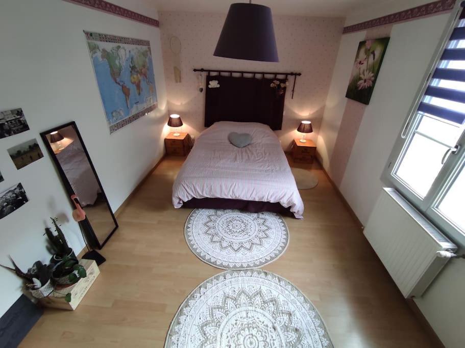Chaleureuse Maison De Ville Avec Parking Gratuit Шинон Екстериор снимка